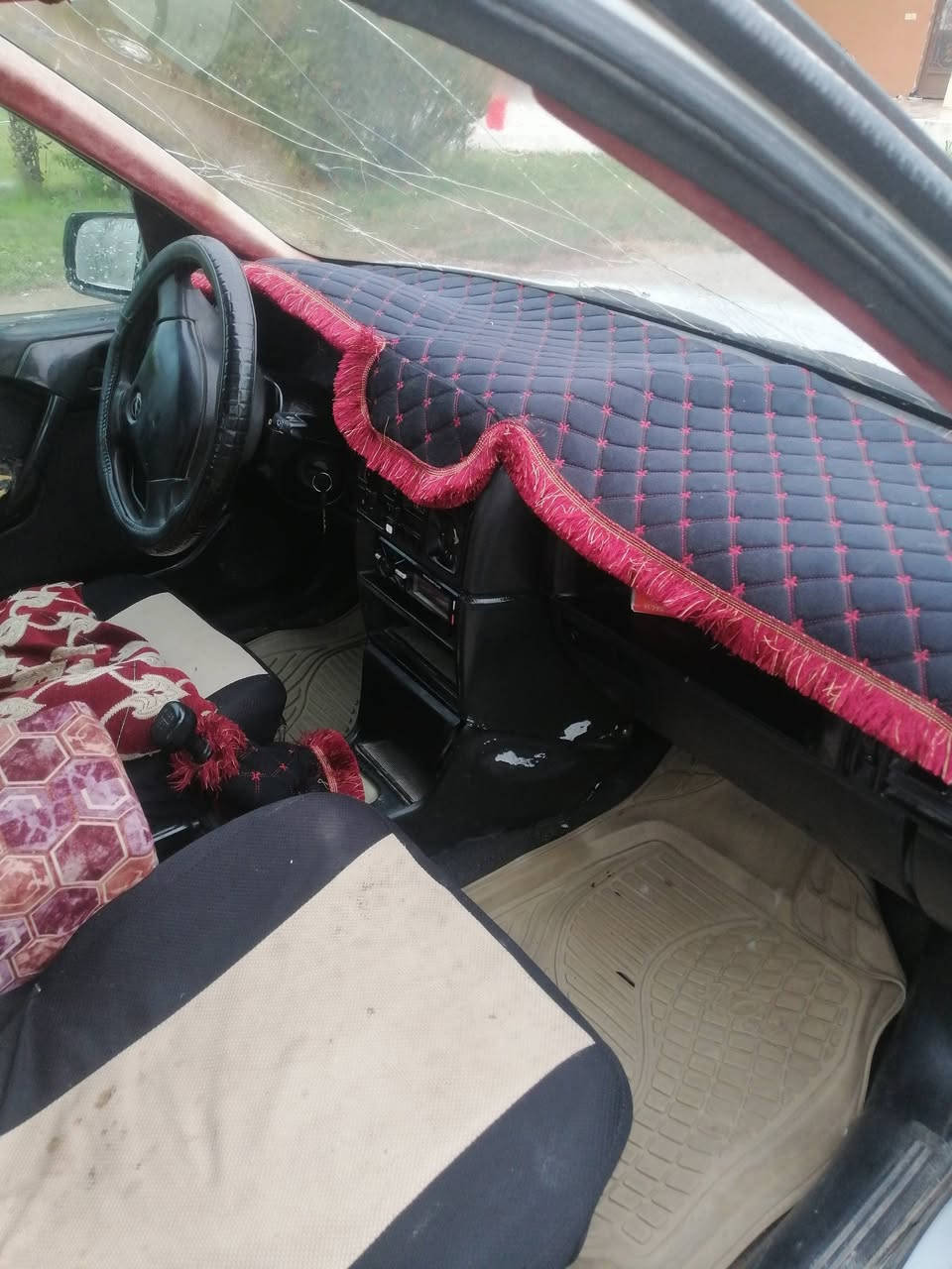 السلام عليكم /فكتره حجم 16السياره حبل مكفوله محرك كير زينات صدر زين خياس مابيها تايرات نص عمر كهربائيات زينات السعر 12 وبيها مجال حك الجيه العنوان صلاح الدين قضاء العلم***********
