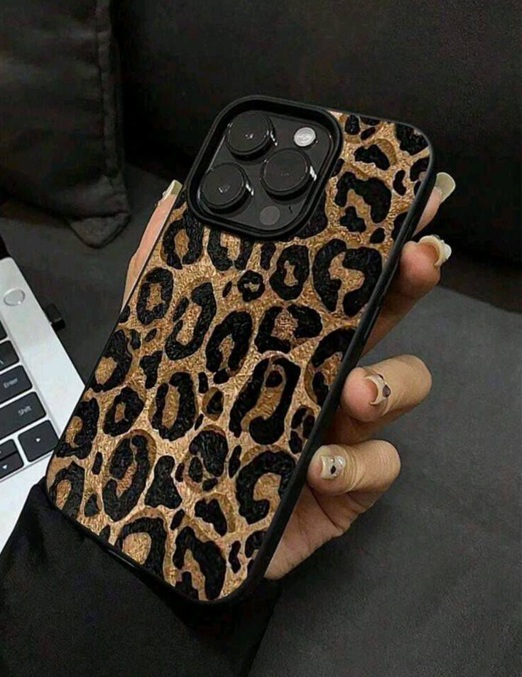 متوفر طباعة كفرات 
***********
https://www.instagram.com/nona_nona_store?igsh=MTN6dDJoZ21wZzIzZA==
