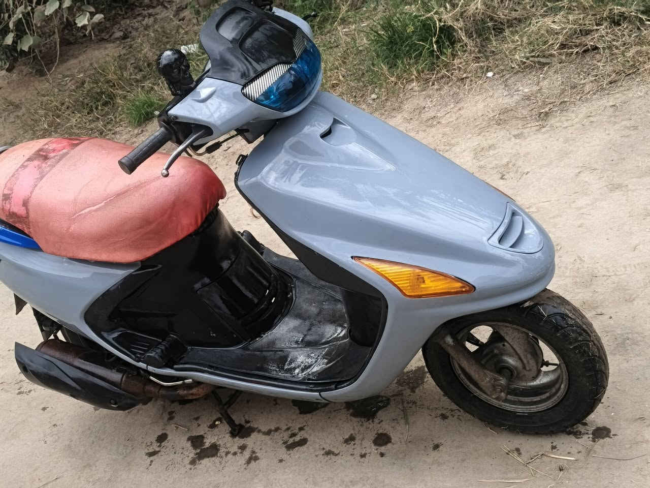 فراشة نظيفة ع اخر حباية مكينة بالجيس كفرات جدد دراجة جديدة ونظيفة كلش مكاني الديوانية الشامية  
***********
