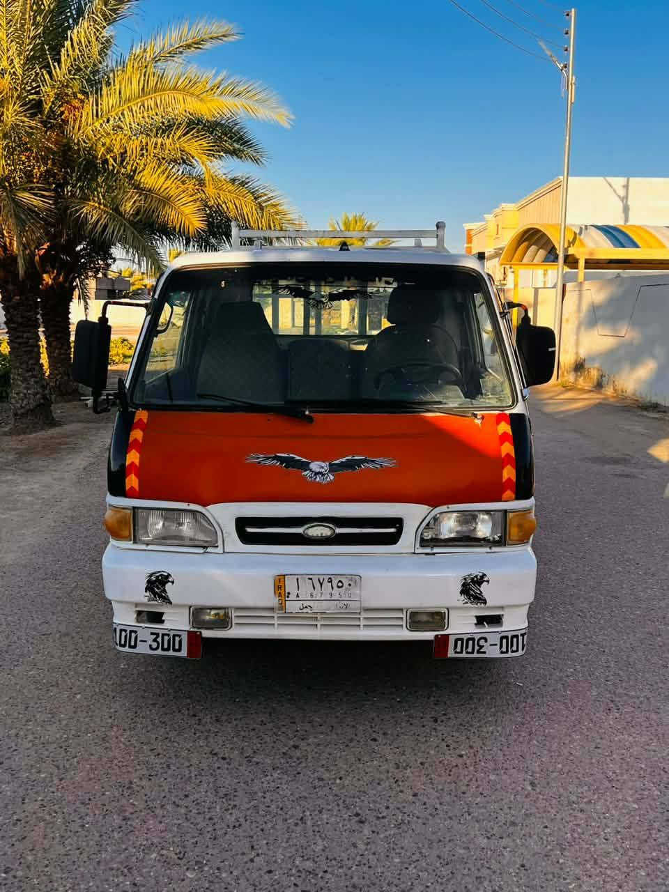 سلام عليكم كيه بنكو موديل 96 سنويه 27 سياره مكفولة من محرك وكير واكسل وصدر وشاصي وكهربايات شغاله قماره بلاديه وتخم تاير سياره كلش حلوه سعر 53 وبيه مجال مكاني الخالديه رقم الهاتف *********** يالله
