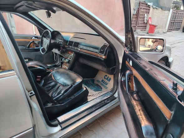 السلام عليكم
للبيع او مراوس شبح ١٩٩٢ فول مواصفات 
رقم بغداد دولي بسمي
كير محرك تبريد خير من الله مكفولات
محرك تابوت
السعر ٥٥ $  وبيها مجال
مكان السياره بغداد الدوره
***********
