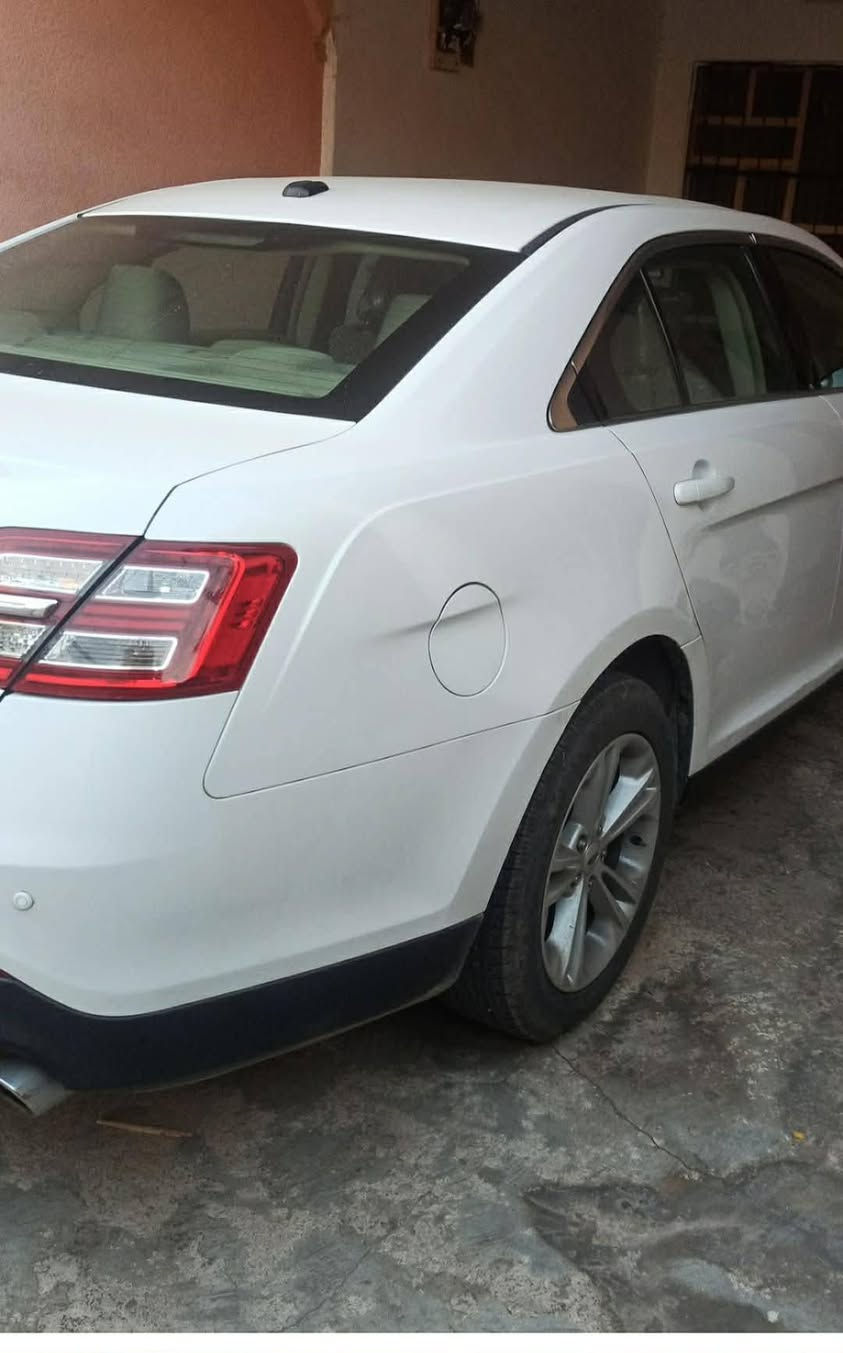 سڵاوی خوای گەورەتان  لێبێت هاوڕێیان

ford taurus 
مۆدێلی 2013 نیڤایە
بێ بۆیاخە 
ڕەسمی سۆنەریم داناوە 
سەنەوی تازەیە  تا 2029
248 هەزار ڕۆیشتوە

سعری 115 گەڵا مەعامەلە 

ڕەقەم تەلەفون 
***********
*********** السليمانية, العراق
