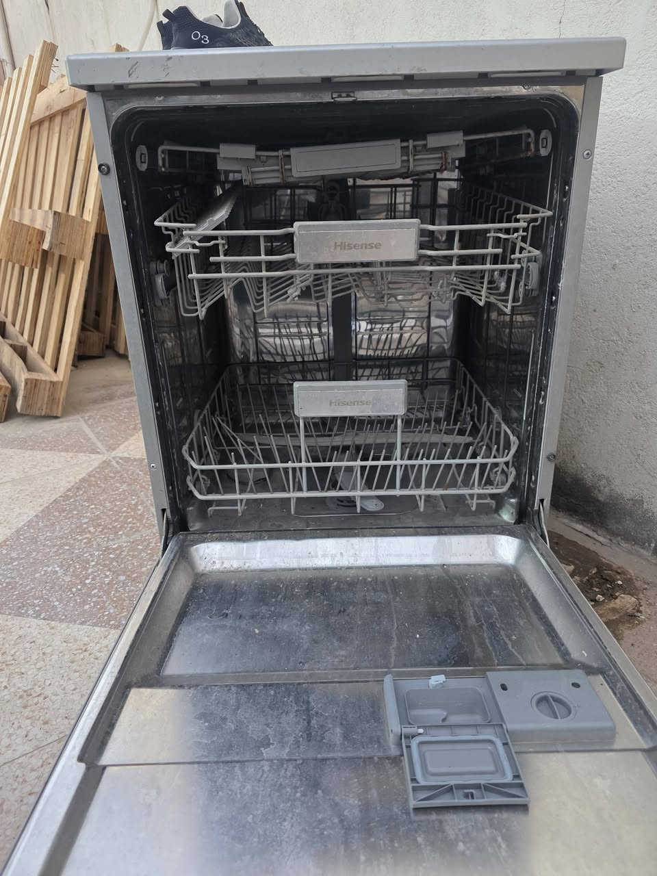 للبيع
تصلح مواد احتياطيه 
ماطور وهيترات وكارت شغال
لان الوايرات الداخليه مقطعهن الفأر
العنوان بابل


**إذا كنت صاحب هذا الإعلان وتريد حذفه لأي سبب، رجاءا أرسل رسالة إلى الدعم الفني**