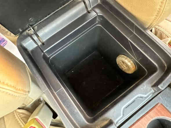 متسوبيشي باجيرو 2008 خليجي
فووول مواصفات
رقم بغداد الجديد باسمي و هزه
جديده
سياره جاهزه بدون نقص حداديه جديده دهون و فلاتر كلها جديد
تبريد ثلج
بدون صبغ بدون حادث خليجي
ماشيه 102
مواصفات
فتحه سقف سلايد
كشنات جلد بلادي
كشنات كهربا عدد ؟
حساسات خلفيه
٧ راكب
٦ ايرباك حتى بالكشنات و التكم
ثلاجه بالجكمجه
لايت زينون عالي و ناصي بلادي
دفع رباعي
دواخل صاجات ملكي
المري شفط و اناره ترحيبيه شاشه ديفيدي و كامره اصليه
محرك V6 3000 المرغوب
sulei u
محدث ٢٠
السعر 13.200$ يعني دفتر و ثنين و ثلاثين ورقه
***********
***********
