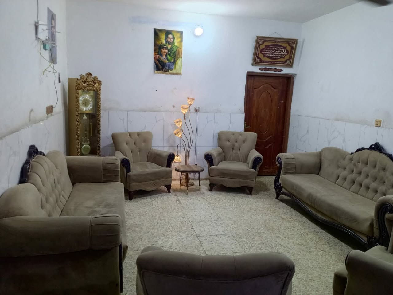 تخم تركي مقعد سبرنك 10 مقاعد نظيف سعره 340 وبي مجال مكان البياع يوجد توصيل بكروه ب واتساب ***********

