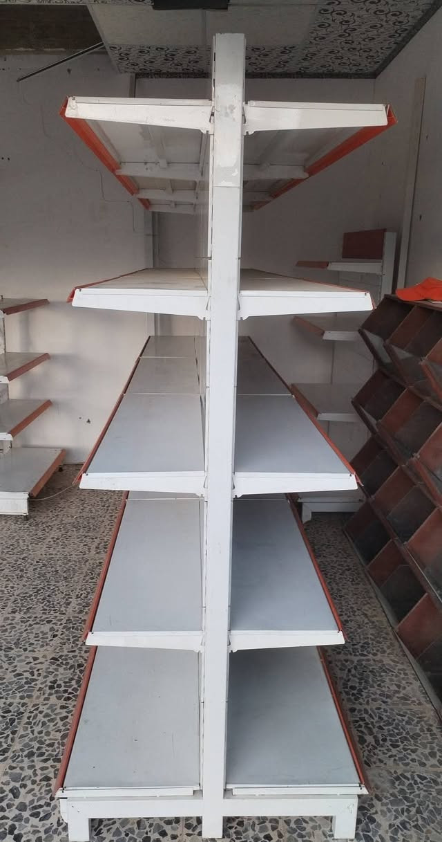 رفوف وصطية اربع امتار  مستعمل شي قليل للبيع
السعر 450 عنوان موصل الرشيدية شراي اتصل
***********
