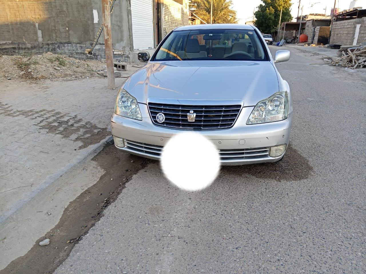 سلام عليكم للبيع شاهينه ادوات ادوات (رويال سياره دكمتين وحلوه ونضيفه ومرتبه بديها مرتب  وبيها كصتين تحوير مرتب مكينه 3000 بيها تنقيص كلش كلش قليل  والكير جديد كشنات كهرباء رئاسي سعر 37 للاستفسار***********
