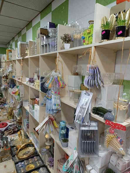 ١٦ ڕەفە بۆ فرۆشتن.. داری باش و تازە 🔥🔥
بەشێکی نزیکەی ١٠ مانگە دروست کراوە و بەشێکی کەمتر
٧ دانە ٢ مەتر بە ٢مەتر
٤ دانە ١ و نیو بە ٢ مەتر
٤ دانە ٨٠ سم تەقریبا بە ٢ مەتر
١ دانە ١ مەتر و نیو بە ١ مەتر و نیو
هەمووی قفڵی بە ٧ گەڵا 
خۆی نزیکەی ١٠ گەڵای تێ چووە
نامە بنێرە ئەگەر کڕیاری
***********
***********
