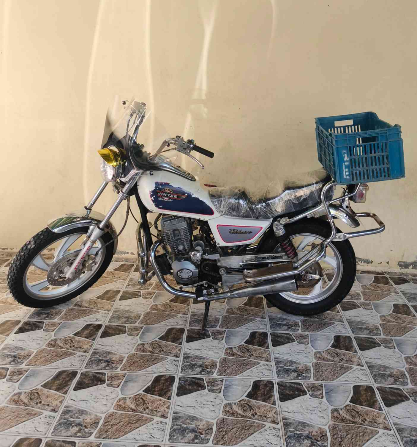 السلام عليكم
دراجة جني دبل بلك 2015 أوراق كامله، للبيع السعر 350 وبيها مجال المكان ديالى شهربان ***********
