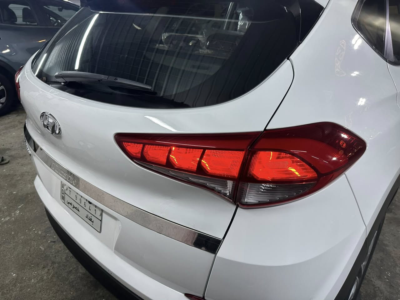 سلام عليكم توسان ٢٠١٨ خليجي بانوراما تحكمات صاج شاشه عطلات مري شفط لد صباحي ويلكب يدات كروم ٣انظمه كير محرك 2000 كير محرك كفاله ماشيه ١٢٣ الف حقيقي سيارات جديده جداً بيهه طخه بل جاملغ اليسر مبدل ابلادي سياره بدون صبغ وبارد اربع اصابع فقط بيهه سونار رقم بغداد العنوان شهداء البياع السعر ١٨٣مجال بصيط رقم هاتف *********** غير متواجد على فيس خابر وتدلل سيارة احله من الصور
