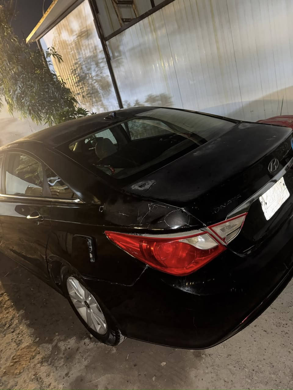 سوناتا للبيع 2013 امريكي سياره بيه نقوصات سياره بنيد وقماره وصندوك جاردات وبيه صوت رواجز 
***********
