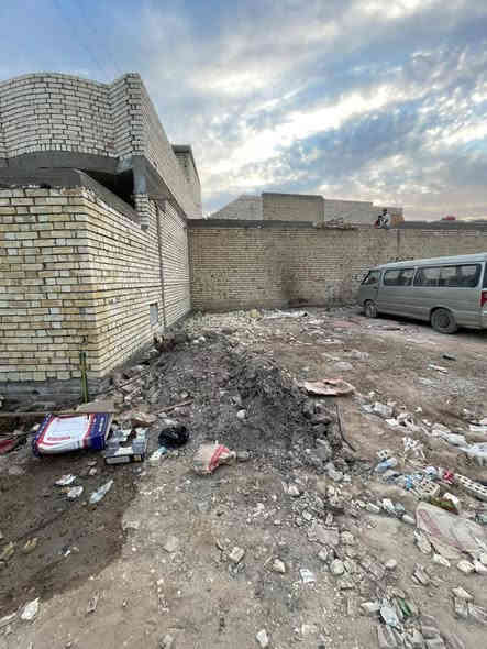 سلام عليكم
قطعه ارض للبيع مساحة 60 متر مربع
واجهه 7 وربع نزال 9ونص
منطقه الضباط الثانيه الزراعيه 

كلش قريب ع شارع ٣٠(المحطه الصفراء) وشارع ٢٠ 

خدمات كله كامل ماعده التبليط(الآليات جاي تشتغل حاليا يعني قريبا تتبلط)

السعر 33 وبيهه مجال بسيط
***********
