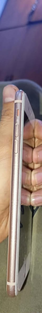 السلام عليكم ايفون ٨ لون فضي شرط نضافه ٩٩ بل ١٠٠ البطاريه ٨٩ السعر ٢٠٠ قفل شرط كلشي مامبدل اي شي جهاز حيل حلو رقمي *********** اليحب يجي خاص
