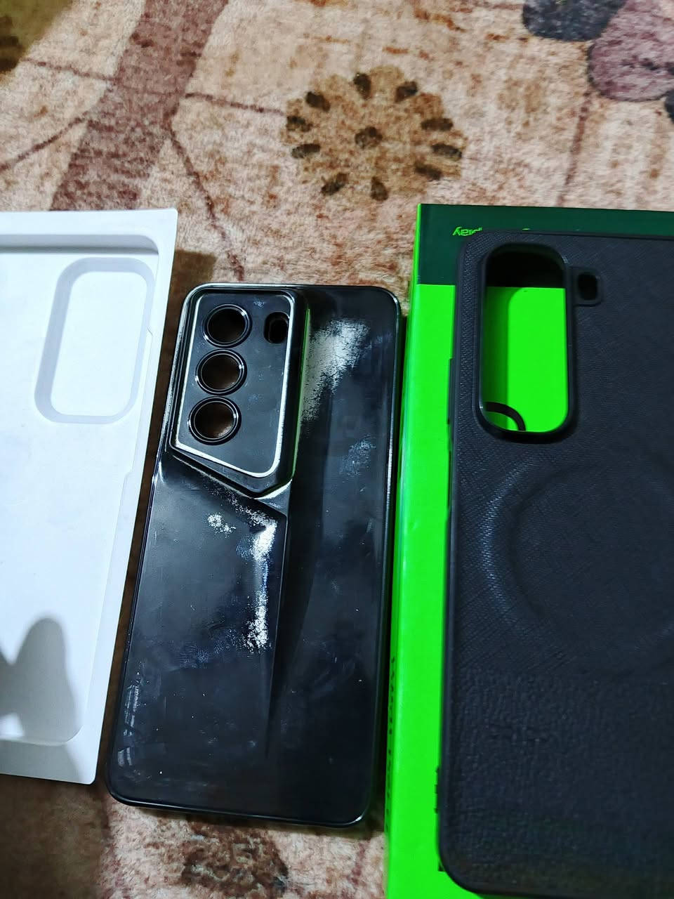 سلام عليكم جهاز مكفول ببجي 60 فريم ذاكره 256 مضيف سماعات ويا مامصلح شاحنه ويا كامل ملحقات مكاني بصره سعر 170 بي مجال قليل حق جيه ***********
