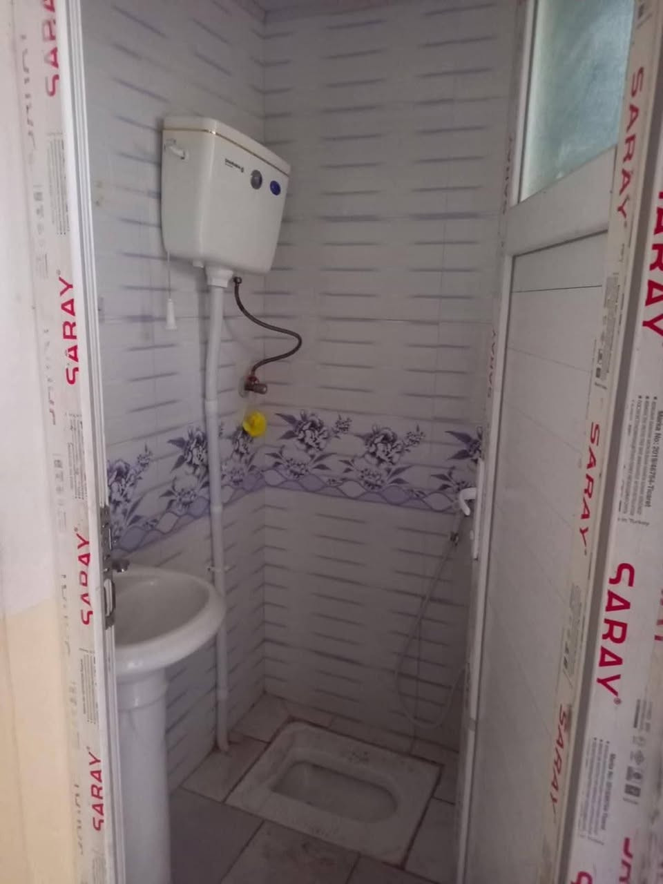 🏡 يا الله... فرصة مميزة للبيع في مجمع الزهراء النموذجي 🏡
يتوفر دار للبيع في مجمع الزهراء النموذجي بمساحة 200 متر مربع، طابق واحد، ويتكون من:

غرفتي نوم.

صالة.

استقبال.

مطبخ.

مجموعة صحية.

كراج.

أرضية بورسلين.

💰 مطلوب للمبادرة: 85 مليون دينار عراقي.
✅ التسديد الشهري: 420 ألف دينار. ✅ الدار مؤجرة حالياً بإيجار شهري قدره 350 ألف دينار، مما يجعلها فرصة مناسبة للسكن أو الاستثمار.
📞 للراغبين بالشراء والاستفسار، مراجعة مكتب الشهد للعقار في حي المعلمين مقابل مصرف المتحدة للاستثمار، أو الاتصال على الأرقام التالية:
***********
***********
