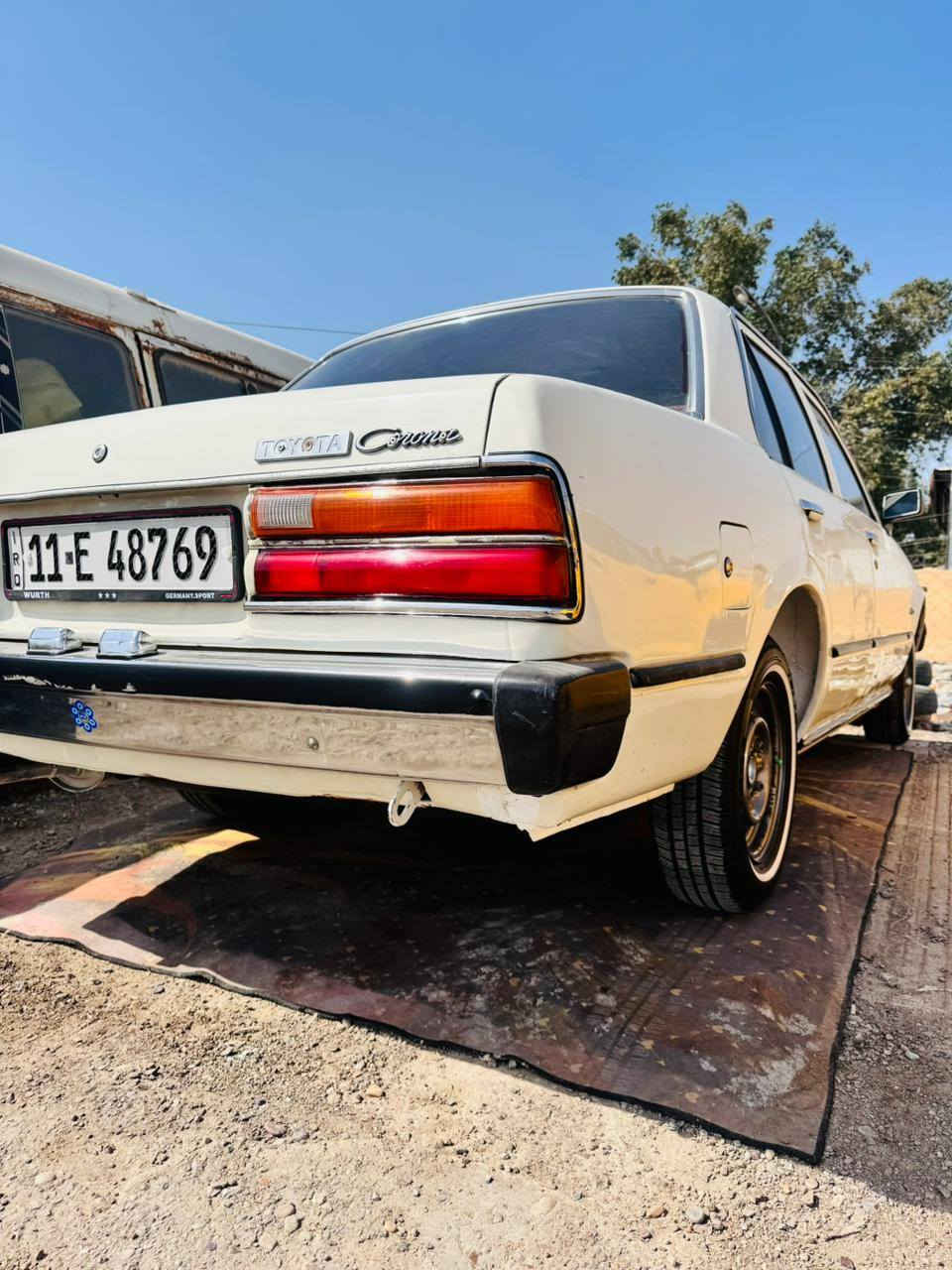 كرونه موديل 80 تبريد تخم تاير حداديه خليفي وامامي مكينه بلاديه وگير عادي بلادي لا تبخير ولا تنقيص سياره مصبوغه حزام للجماليه لا طخه ولا ضربه والقماره جارده
الرقم ***********
