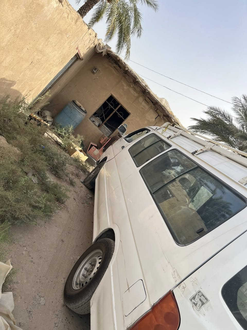 السلام عليكم جنبي للبيع 2014محرك خيرمن الله السعر 77وبيها مجال الاستفسار اتصال على رقم ***********/ *********** بي واتساب
