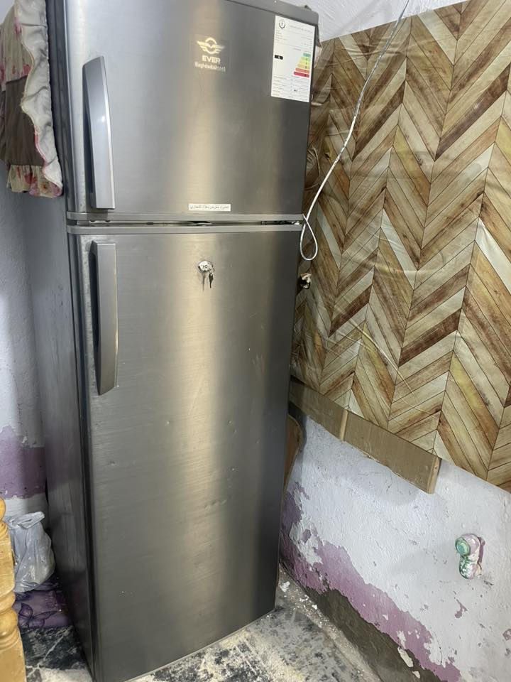 ثلاجه لبيع اي تصليح ماداخله بلكارتونه صار ٣اشهر من ماخذييه ب٤٥٠ بيه مجال


**إذا كنت صاحب هذا الإعلان وتريد حذفه لأي سبب، رجاءا أرسل رسالة إلى الدعم الفني**