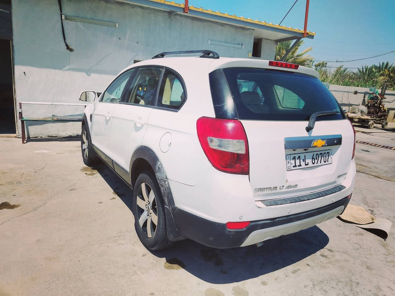 شوفرليت كابتيفا موديل 2008 خليجية
فور ويل 4WD
حجم محرك 2000
كير اوتماتيك 
سلايد روف
كشنات مخمل 
كشن سايق كهرباء 
كامرة دوارة + شاشة كبيرة وحساسات 
داش كامرة اصلية تسجيل صورة وصوت
انذار سرعة ١٢٠
دواخل عسلي جديد
داخل صاج 
طخم ويل كب جديد
صدر امامي خلفي جيد
رقم بغداد جديد
بيها صبغ شبر جاملغ امامي وشبر باب الراكب
سنويه وهزة جديدة بأسمي 
مكان بلد ***********
سعر مناسب ٧٠ وبيها مجال قليل
