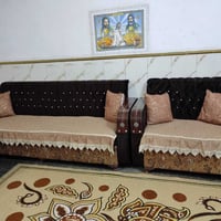 كنبة • مستعملة • ضرر بسيط