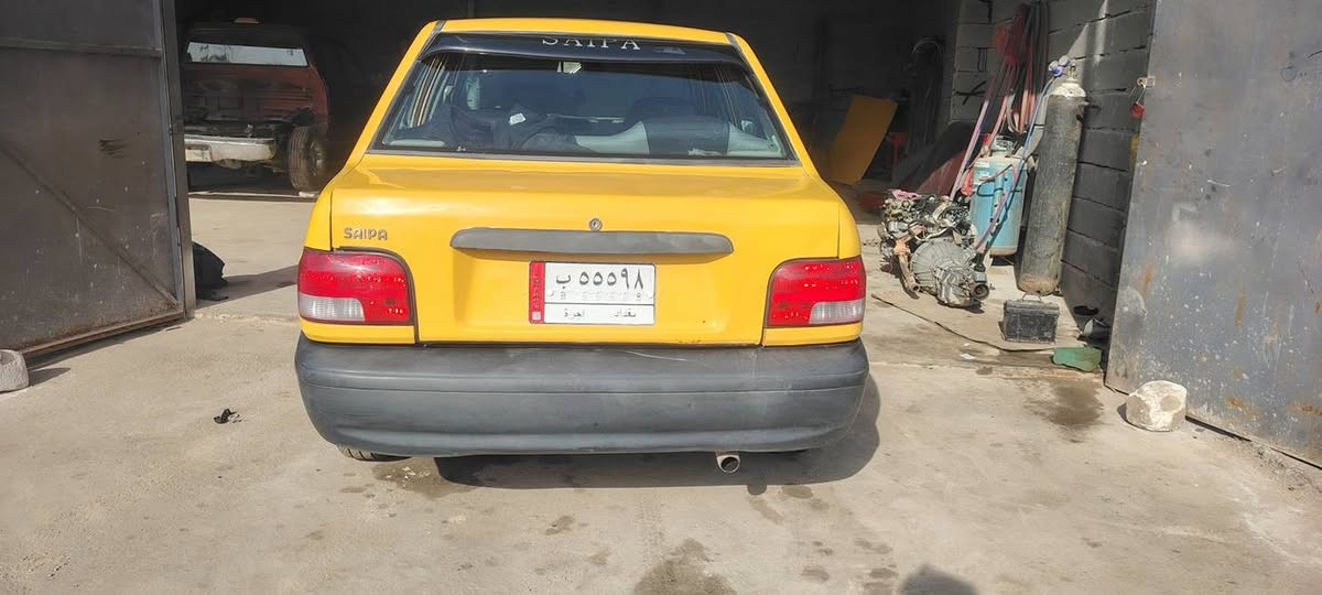 سلام عليكم سايبه للبيع موديل 2012 رقم ألماني جديد سياره مكينه وكير وحداديه مكفوله مصفره هيه وغرامات تصل ***********
