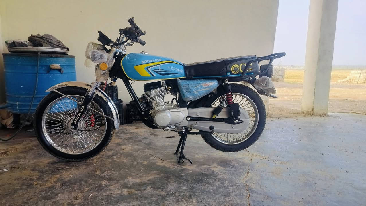 سلام عليكم دراجه للبيع سونيك موديل 2026 فول نشاط فول نضافه ماشيه شي قليل شاشه ايباد  سعر 750بيهه مجال قليل المو شراي رجان لا يدوخني او يكسر بل حلال رقمي *********** مكاني كركوك حي بدر
