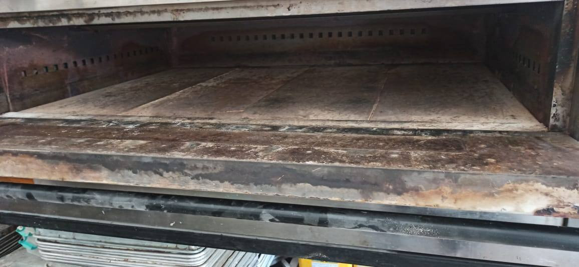 السلام عليكم
فرن للبيع ***********
***********
