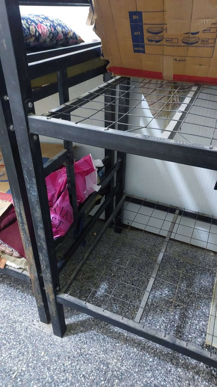 قيم بليرضي بي الله
.
جرابي ام 2 طابق العدد 3 
عنواني حي القاهره 
***********
