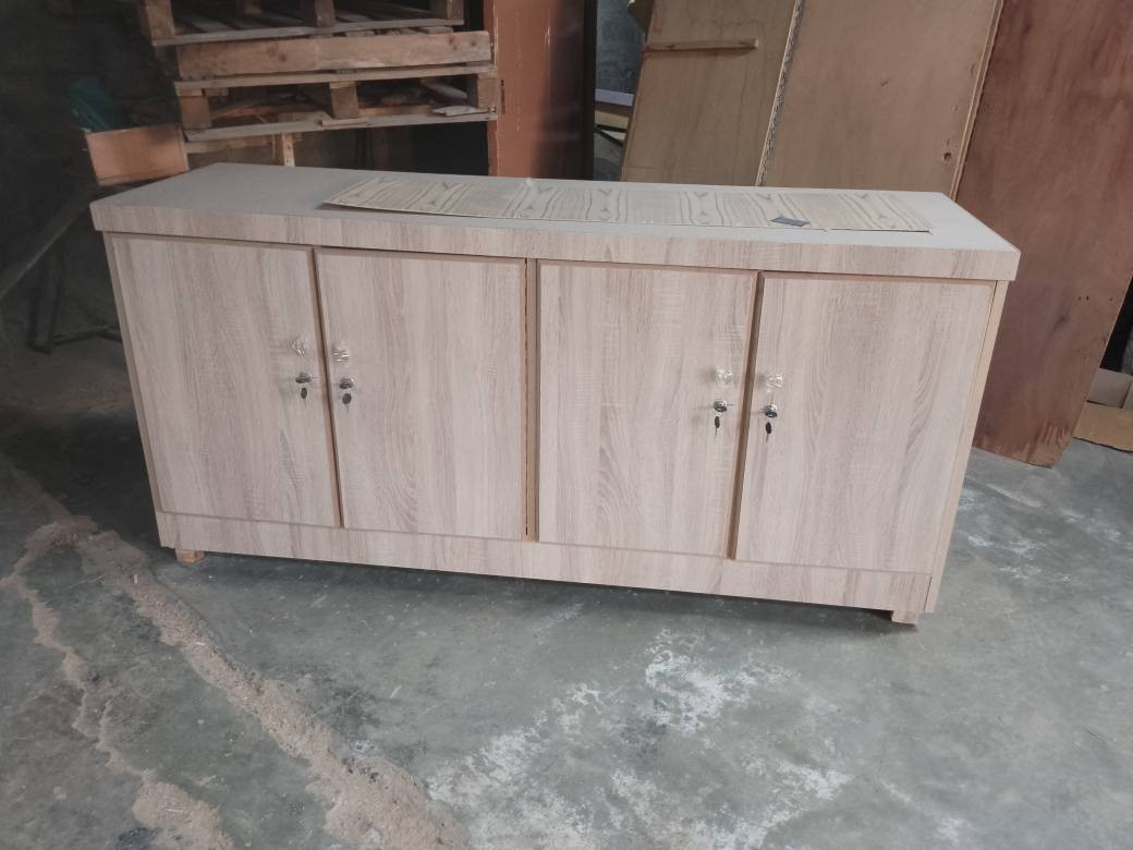 معرض سليمانيه البيع جديد السعر 250 وبي مجال بوفيه مترين 100  العنوان كركوك واحد حزيران وتوصيل مجاني داخل كركوك *********** كركوك, العراق
