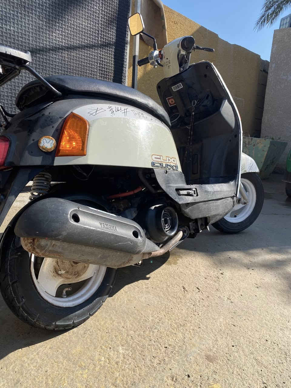 السلام عليكم للبيع ماكس بوليس  بوشه 49مكينه بلادي ناعمه كلش شلعه معدل خير من الله   كهربائيات لايتات كلها شغاله دبل إشاره سطب لايت شغال الدراجه جديده ومابيها اي نقص  
السعر650وبيها مجال الطيبين 
استفسار ***********
