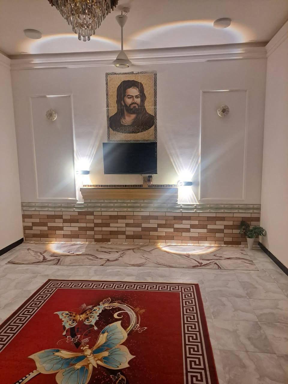 السلام عليكم دار للبيع زراعي سند ٢٥ باسمي المساحه ٢٢٠ ركن على شارعين بناء ٢٠٢٥ كونكريت مسلح منطقه حي الثقافي ام الخيل علمآ ان الدار مؤجر شهريا ٤٠٠ الف الاستفسار***********
