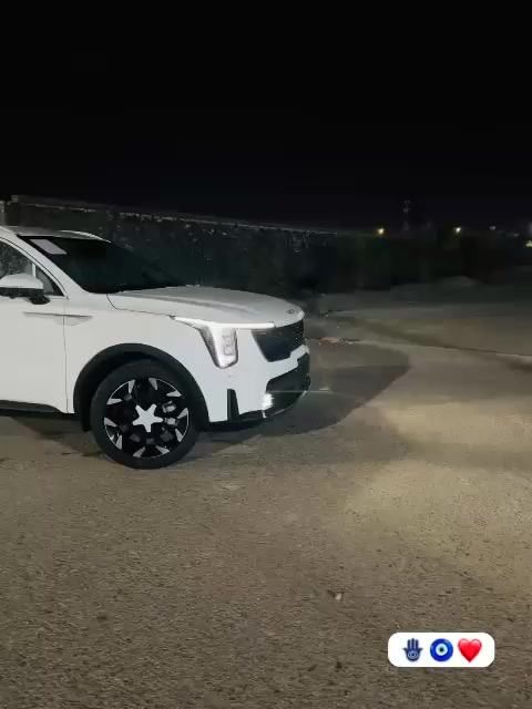 كيا سورنتو25 سياره كفاله ماشيه 13الف فول واحد على واحد رقم ابن عمي محمد *********** مكاني العماره واذا مراوس موديل 17او16و15عادي  اني مكلف بنشر
