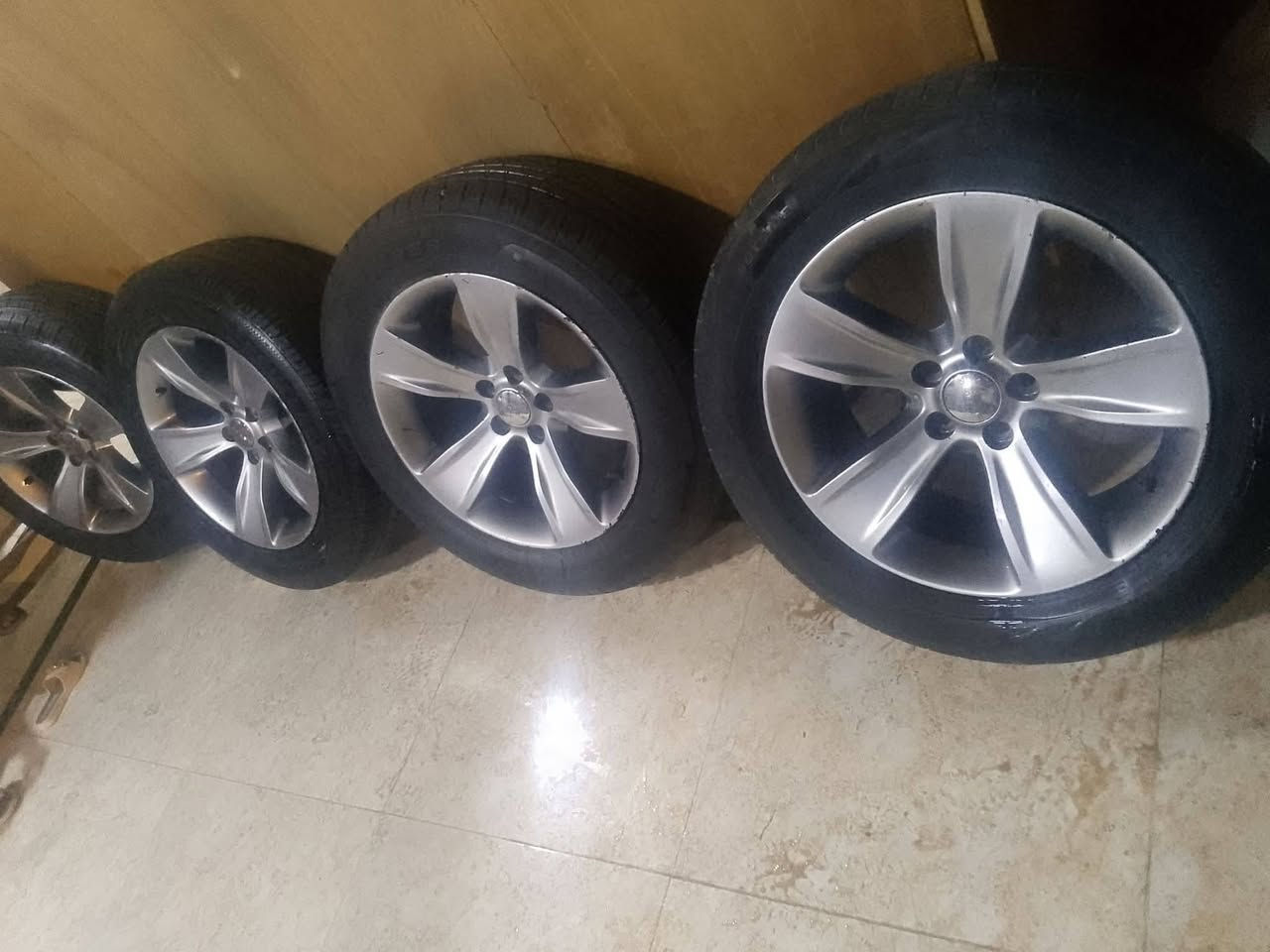 سلام عليكم ويل حجم 18 sxt للبيع فقط.بدون تارات    بيهن واحد تصليح فقط بسيط كلش عنواني بصره مركز سعر400 السعر قفل قفل ربع ما ينزل بعد  الف للاستفسار خاص


**إذا كنت صاحب هذا الإعلان وتريد حذفه لأي سبب، رجاءا أرسل رسالة إلى الدعم الفني**