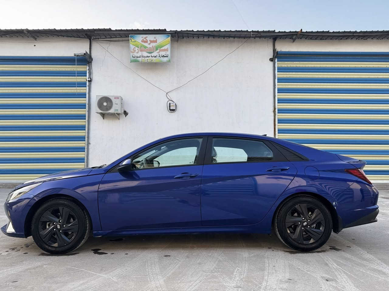 النترا 2023 ماشية 18 الف حادث جداً بسيط وسطحي
جاملغ وحافة الباب بدون دواخل بدون ايرباك
صور الحادث مرفقة

داخل السيارة رصاصي مطعم ب أسود
مكينة 2000 دوش 
بصمة تشغيل- بصمة ابواب- مانع انزلاق- رادار امامي- كامرة امامية- تحديد مسار- كامرة خلفية دوارة- تحكم ستيرن-
قيادة ذاتية- سيارة مدوشمة ارضيات وجنطة يعني جاهزة من كلشي
تحويل مباشر
مكاني الكاظمية (چكوك)
السعر 154
للاستفسار: ***********
