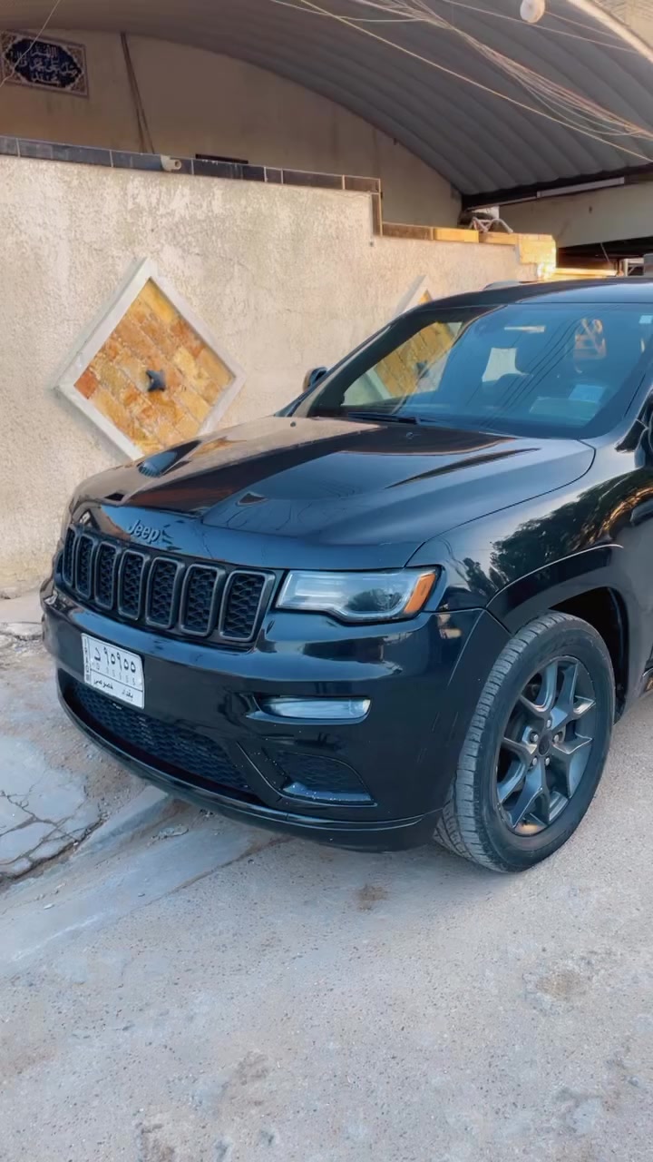 سلام عليكم
جيب Xلمتدد 
موديل ٢٠١٩
سياره بيه شبر بالجاملغ فقط حادث امريكا وبيه طخه بالباب مامصلحه 
سياره فول موصفات 
حداديه + تخم تاير جديد 
سياره نضيفه ماشيه 170,000 الف مكفوله من كلشي كير محرك
سعر ٢٢٠ ورقه 
رقم ***********
