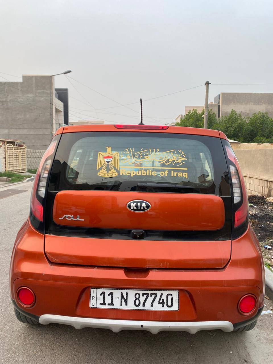 السلام عليكم عندي صول 2018 لون مشمشي رقم بغداد بسمي وارد امريكي محرك 2000 حادثها جاملغ ولباقي كفاله
 ابيع اقساط فقط 
للتواصل *********** وتساب
