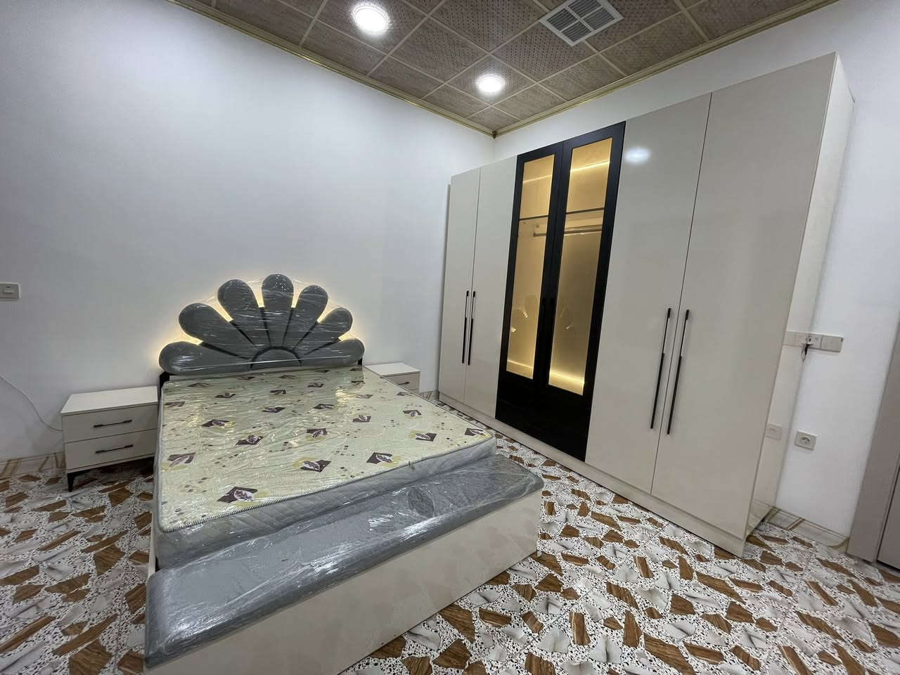 موبيليات التون  غرف نوم شبابي وديكورات مميزة  غرف نوم اطفال غرف نوم عرسان  يتوفر جميع الالون حسب طلب الزبون  والموديلات واجعل اثاث منزلك مع مطابخ  للاستفسار الاتصال ع رقم ***********او واتس  كركوك حي واسطي مجاور مول حاجي زياد اومقابيل صالون هيلين❤️موبيليات التون موبيليات التون

