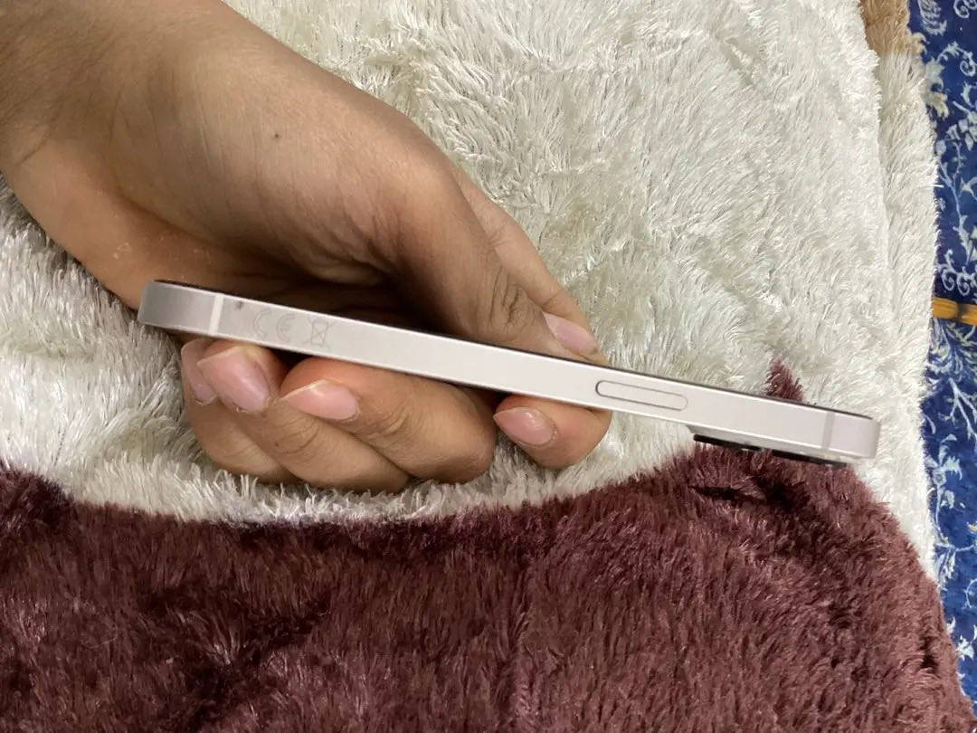 � للبيع: iPhone 13
✨ النظافة: 100%
🔋 صحة البطارية: 95%
⏱️ الاستخدام: 6 أشهر فقط
🆕 وكالة جديد، مو مال بالة
📦 مع كامل الملحقات الأصلية

💰 السعر: 475 (قابل للنقاش البسيط)
📍 المكان: الناصرية – سوق الشيوخ

الجادين فقط، الموبايل ما بيه أي مشكلة �

رقم الهاتف ***********
