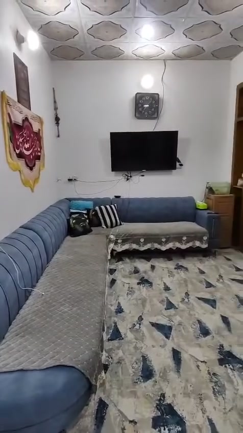 اعلان رقم ٧
دار للبيع المساحه ١٥٠م طابقين بناء حديث حي مجمع الساده ال طالب على شارع باب طويريج عمود ٣٣ والشارع يخرج على مدينة العاب السندباد الطابق الثاني مشتملات عدد ٢ للاستفسار الاتصال ***********و *********** مكتب الكناني
