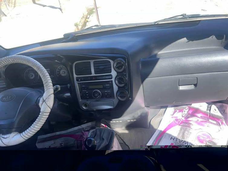 سلام عليكم ورحمه الله وبركاته 
بنكو 2700
موديل 2009
رقم بغداد بسمي
سنويه 30
كير مكينه شاصي رقم شاصي سدر كله كفاله 
مكاني بغداد
رقم ***********
