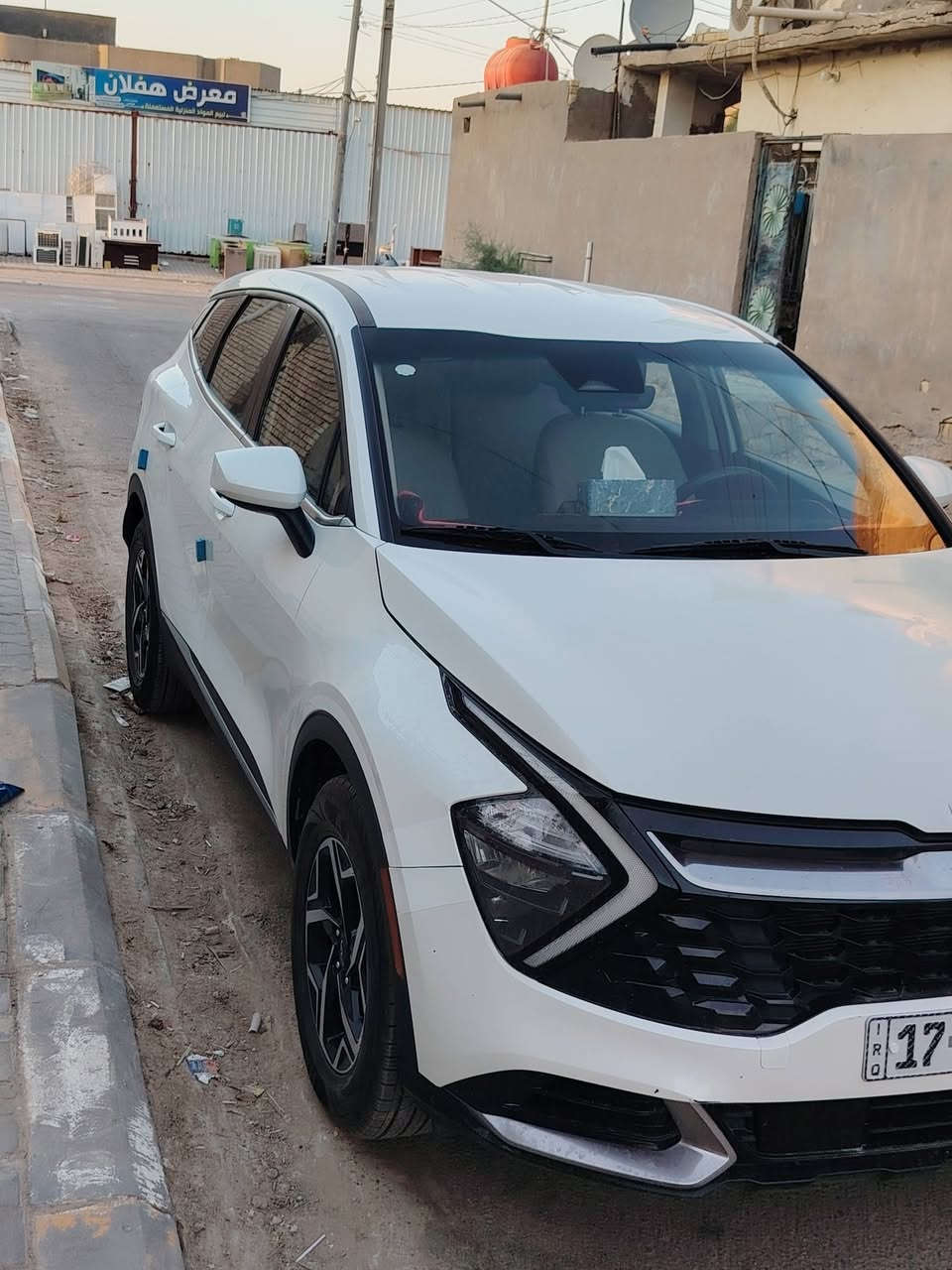 سبورتج 23 باسمي ماشية 70 كير 8 نمر محرك 2500مفروسة مدوشمة للشراء 190 مراسلة واتساب فقط شكرا للجميع  ***********

