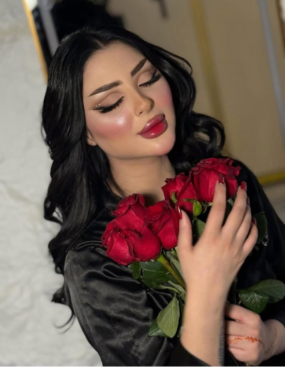 #عروض_عيد_الحب♥️
كل شي ب25 الف فقط 

1-تاتو شعيرات مايكرو ضمان وجوده العمل واللون ب25 الف 
2- صبغ شعر جميع الالوان وجميع الاطوال ب25 الف فقط
3- تخصيل شعر شعل سيلفون قصير و وسطب25 الف فقط 
4- معالج تريتمنت بروتين لجميع اطوال الشعر مع قص هديه ب25 الف فقط 
5- تنظيف بشره عميق جدا مع تنظيف قدم وحف وجه ب25 الف
6-ميكاب مناسبات مع رموش 25 الف 
7- تسريحه مناسبات نص رفعه 25 الف 
8- ابره نضاره ونقاوه وشد وتبيض ب25 الف 
9- رموش دائميه شعره شعره 25 الف 
10- تسريح شعر قصير و وسط للكتف 25 الف 

العنوان / بغداد الدورة الصحه بدايه الفرع المقابل حلويات ابن نايف 

*********** متوفر واتساب  ومتوفر خدمه منزليه يعني اذا متكدرين تجين الكوافيرا تجيج للبيت يلا وين اكو هيج دلال
