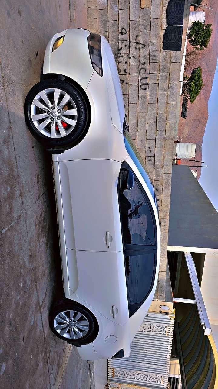 كیا سیڕاتۆ گێر عادی ٢٠١١ ناو سپی
٤ پارچە بۆیاخ بێ ژۆرێ و بێ ئێرباگ
رەقەم و سەنەوی نوێ تاوەكوو ٢٠٢٧
نرخ : 81 مەعامەلەیەكی برایانە 
*********** watsapp , vibar شقلاوة, أربيل
