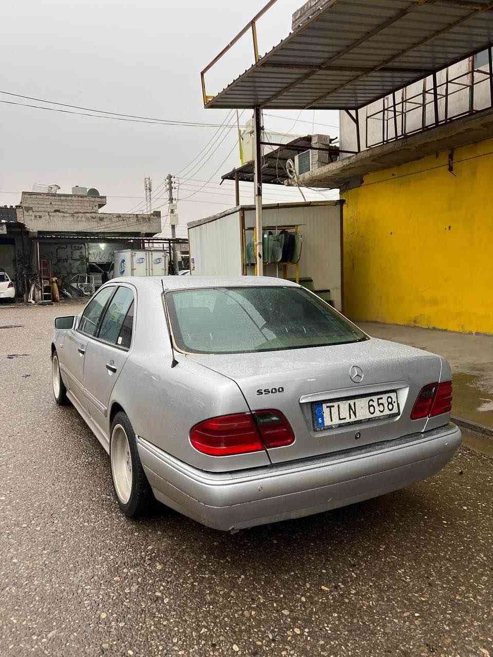 مێرسیدیس عفریت ۱۹۹۸ زۆر تازەو جوان بێ مەسرەفە 
سلایتە مەکینەی لیکسزی ۸ بستۆنە جرکەی تیانیە 
مەنەفێستە تاقم تایەو ویلی لۆک AMG كالار, السليمانية


**إذا كنت صاحب هذا الإعلان وتريد حذفه لأي سبب، رجاءا أرسل رسالة إلى الدعم الفني**