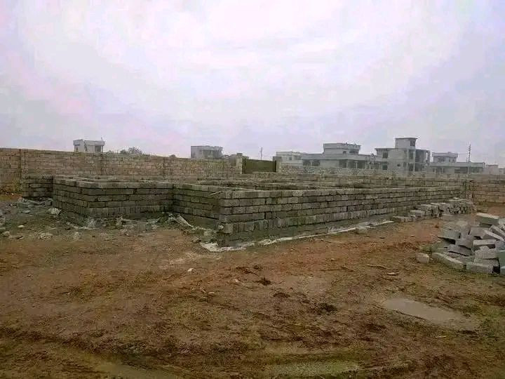 السلام عليكم 
كادر بناء متفرغ حاليا نشتغل بالألف شغل نضيف وشوف العين الي عنده شغل يتصل واحنا حاضرين الرقم ***********
