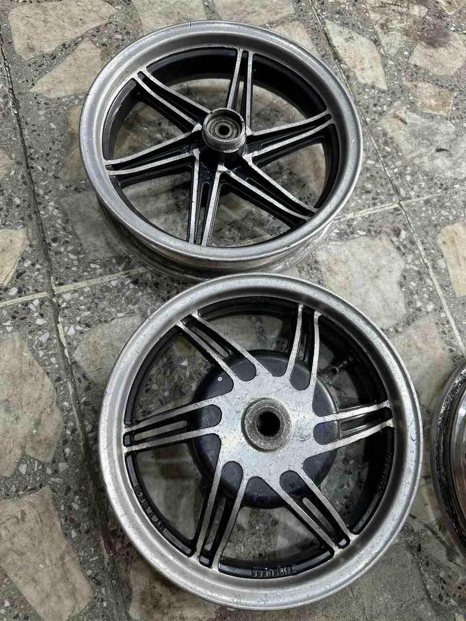 سلام عليكم غراض ماكس للبيع أي ستفسار خاص توصيل موجود ***********
