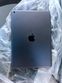 ايباد9جهاز نضيف فقط هاي الطخه بل كلاس اماً الباقي مكفول شاصي يلمع جديد...