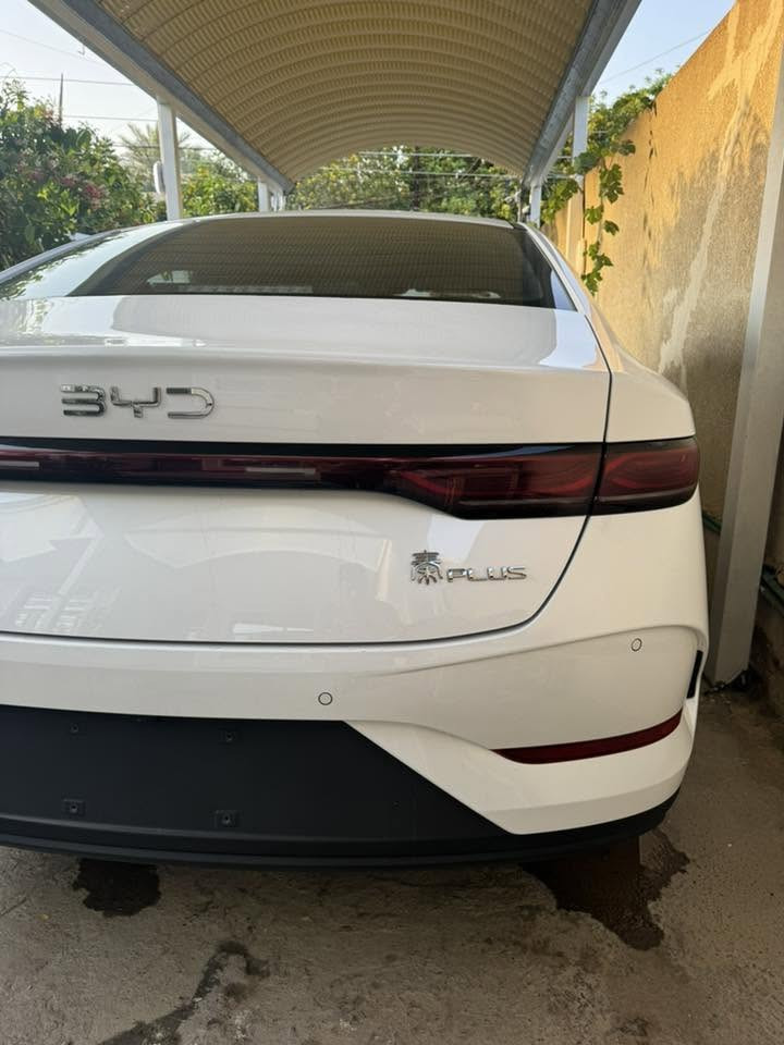 السلام عليكم
سياره للبيع BYD كن بلاس موديل ٢٠٢٥ زيرو ✅

بعدها بحاله الشركه حالياً مرقمه وكامله 

مثبت لوحات 

ماشيه ١٠٠٠ 

كفاله عامه من الصبغ والشخط والرصعه 

مواصفات معروفه 

شاشه 

كأمره كشنات جلد داخل اسود وزيتوني 

وبعد بيها هواي مواصفات 
الموقع بغداد 

الاتصال 

‏***********
