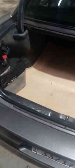 السلام عليكم جارجر 2014البيع بسمي رقم جديد سنويه جديده بغداد مصبوغه حزام جماليه السعر 145بيه مجال شي بسيط رقم تلفون ***********
