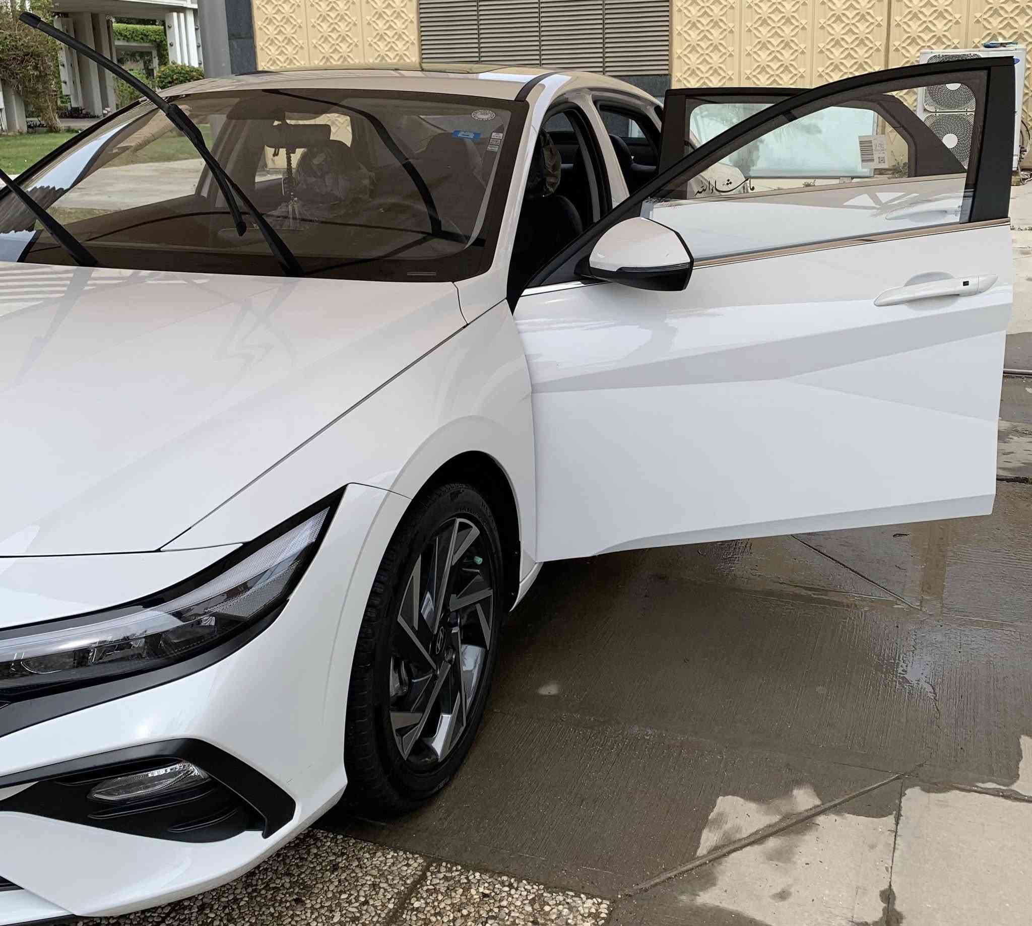 السلام عليكم النترا تجميع صيني

موديل2025 ماشيه 9الف وضع الزيرو 
قابل للزيادة  

أربيل  باسمي تحويل ثاني يوم 

سياره مكفوله وكلشي موضح بالصور اخوان  مواصفاتها :

فتحه سقف 

كروز سرعه 

تحكم ستيرن 

انضمه قياده 

اوتو هولد 

سايد بريك دكمه 

لايت زنون عدسه 

دشبول ديجيتال 

تبريد قطعتين 

حساسات امامي + خلفي 

كشنات جلد داخل اسود 

تجي بمحرك 1500 دبل

سونار بيها 

تجي بمواصفات 1/1

السعر 152 وبيه مجال إذا الله راد  

واتس ***********
